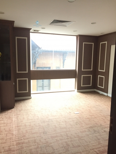 An office for rent in Tran Quoc Toan street, Hoan Kiem district, Ha Noi